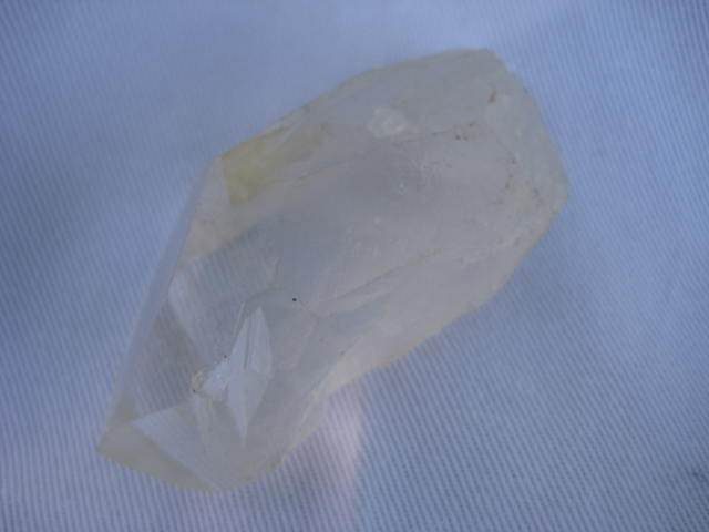 Clear Quartz(Isis) clearing, cleansing, healing, and memory enhancements 3653